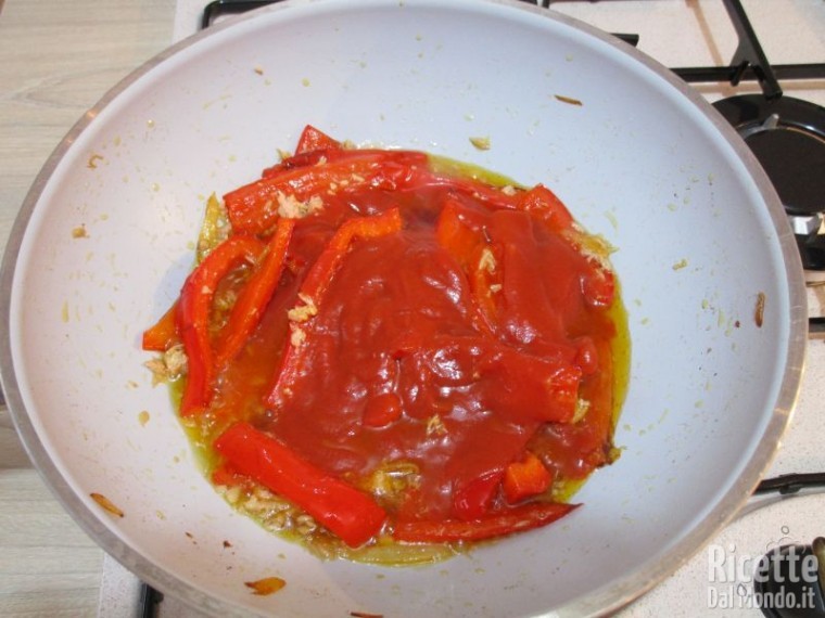 Fusilli con peperoni e tonno 6