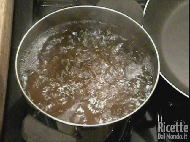 Fusilloni con Cicoria e Speck