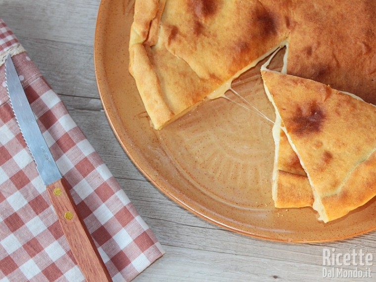 Ricetta focaccia di patate ripiena