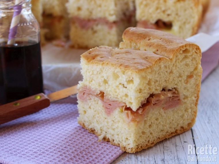 Ricetta focaccia morbida alla mortadella