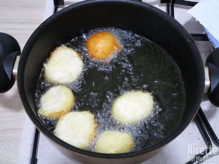 Frittelle di ricotta 8