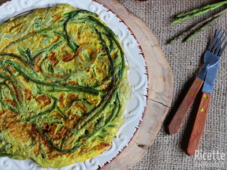 Frittata di asparagi selvatici e cipolle 10