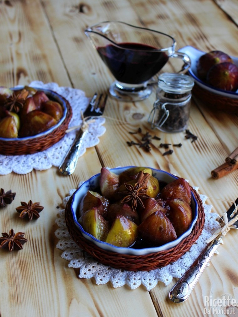 Fichi caramellati al vino rosso in padella