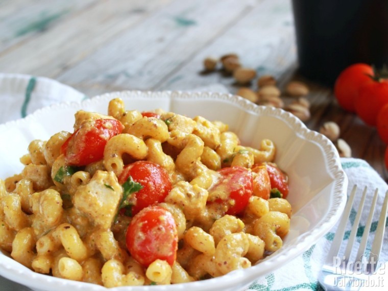 Come fare i fusilli con pesto di pistacchio