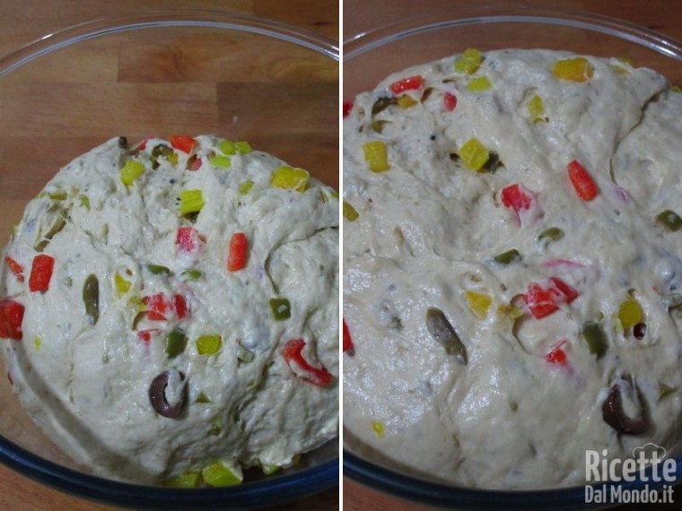 Focaccia soffice con peperoni, olive e capperi 5