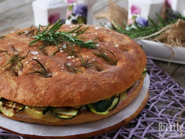 Ricetta della focaccia integrale farcita