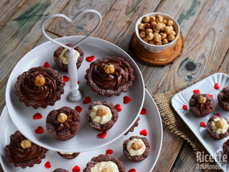 Ricetta fiorellini alle nocciole con crema al cioccolato