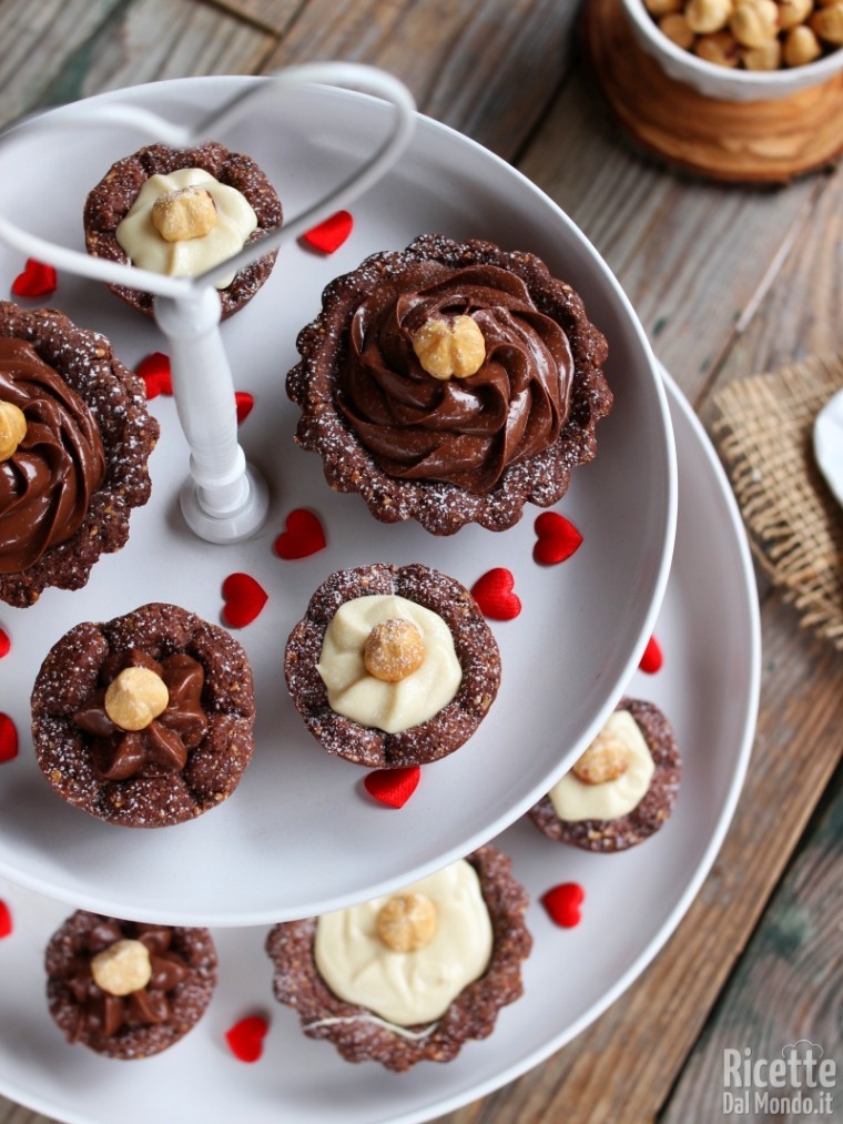 Come fare i fiorellini nocciole e cioccolato