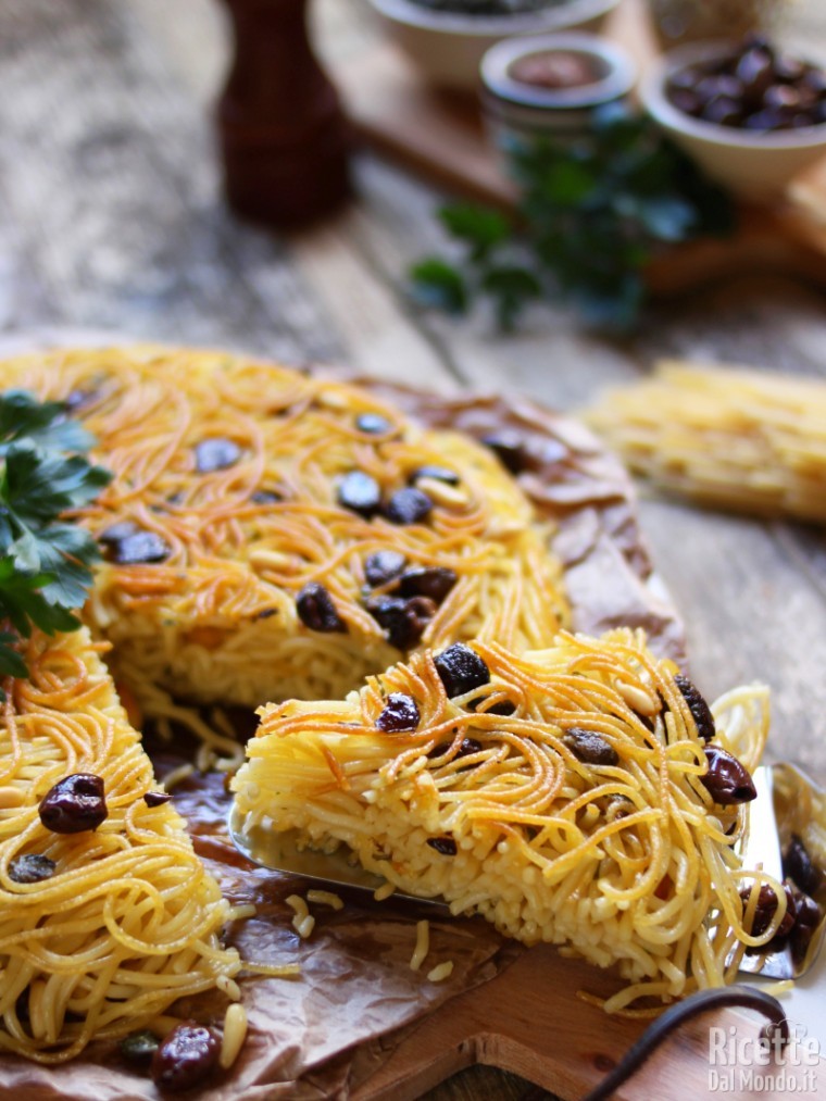 Come fare la frittata di spagheti senza uova