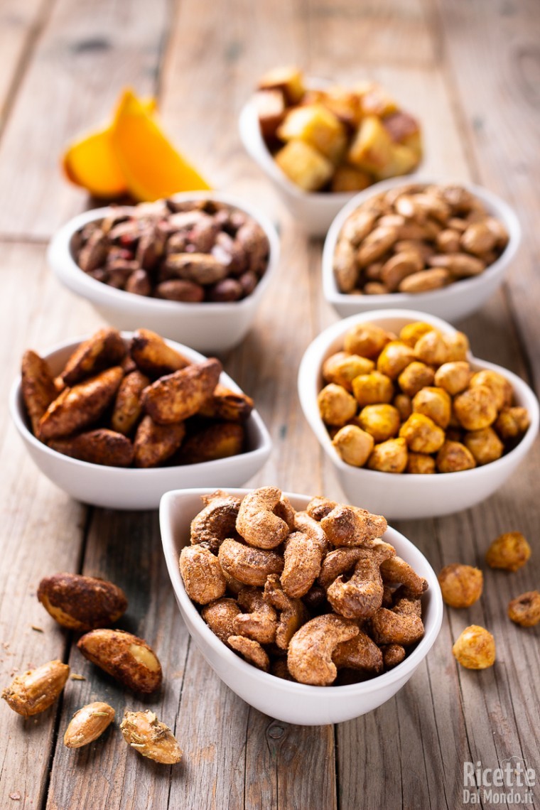 Come fare la frutta secca speziata da aperitivo