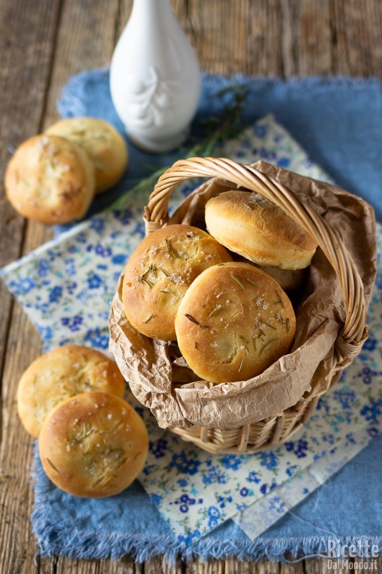 Ricetta focaccine con esubero di pasta madre