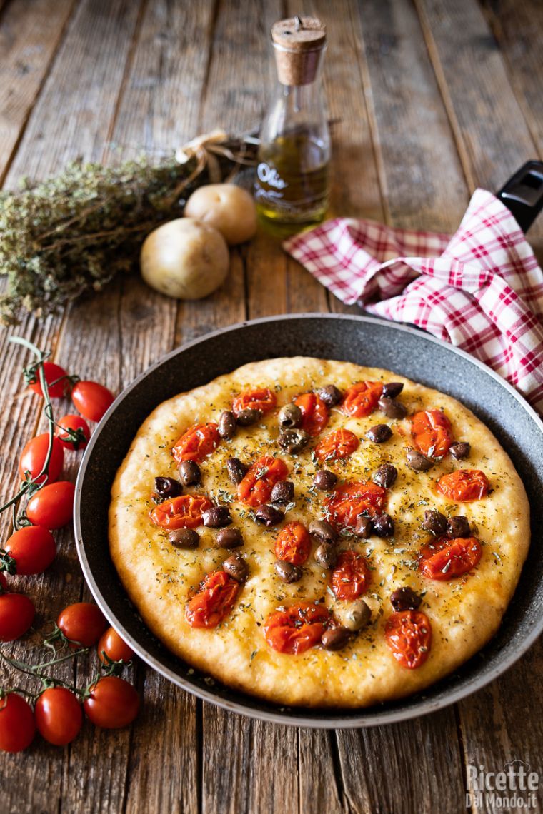 Ricetta focaccia in padella morbidissima