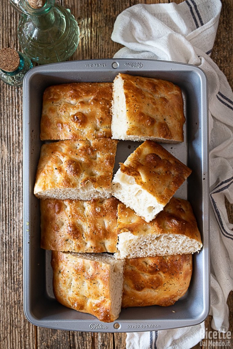 Come fare la focaccia mille bolle