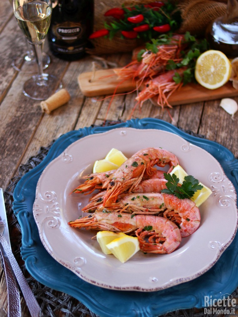 Ricetta gamberoni al vino bianco