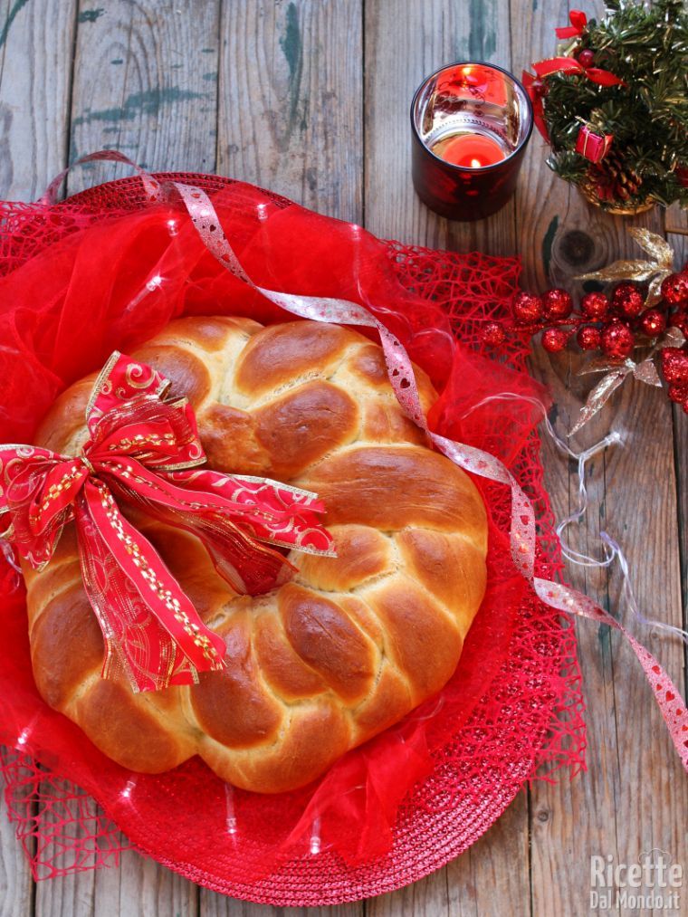 Ghirlanda di pane morbido