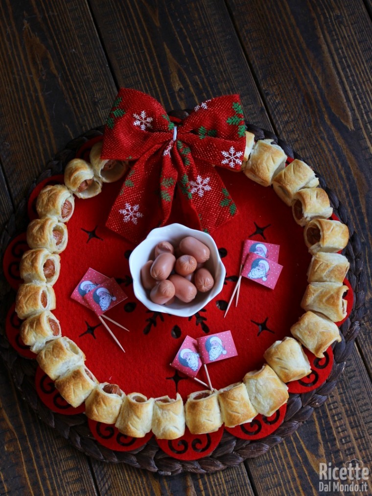 Antipasti Di Natale Wurstel.Ghirlanda Salata Di Stuzzichini Ai Wurstel Per Natale