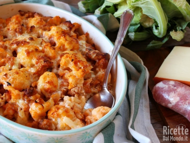 Gratin Di Cavolfiore E Salsiccia Ricettedalmondo It