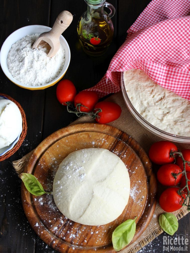 Come fare l'Impasto base per la pizza