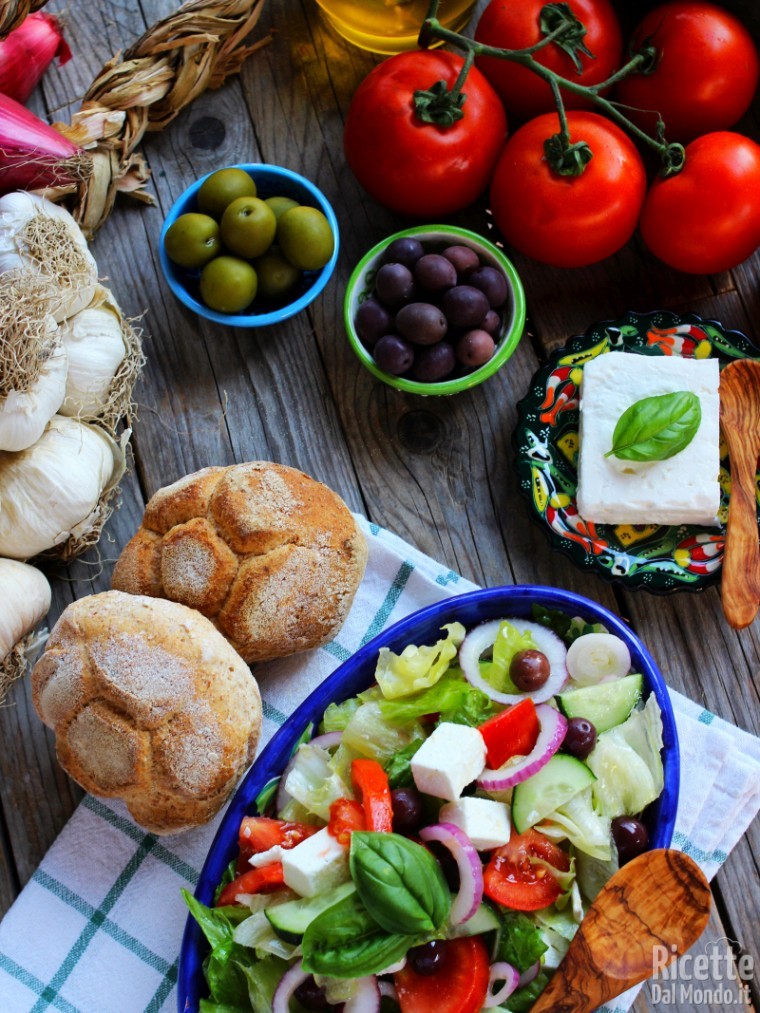 Ricetta insalata greca (horiatiki)