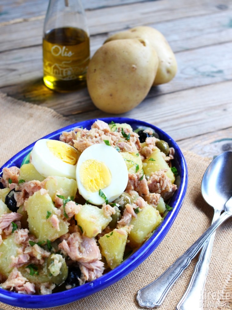 Come fare l'insalata di patate e tonno