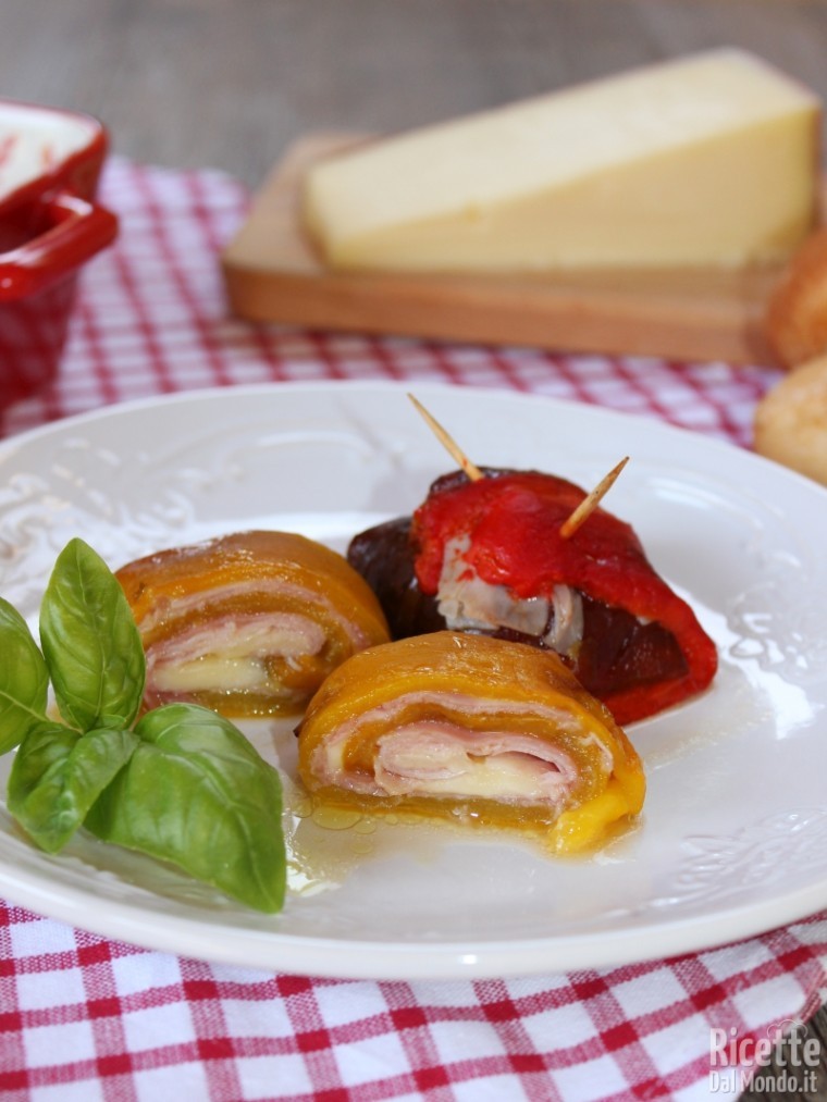 Come fare gli involtini di peperoni al forno