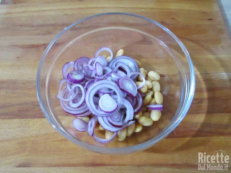 Insalata fagioli tonno e cipolla 6