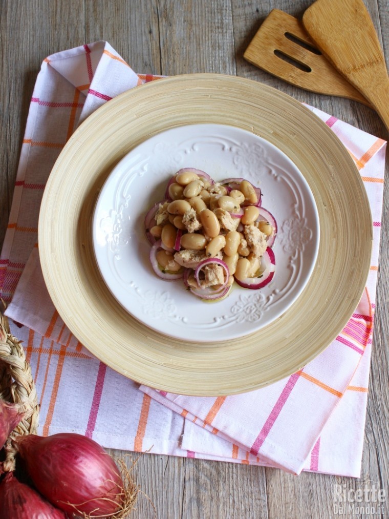 Come fare l'insalata di fagioli e tonno