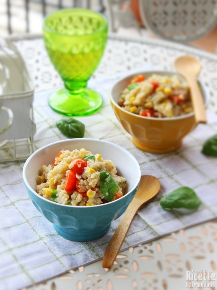 Come fare l'insalata di quinoa e tonno