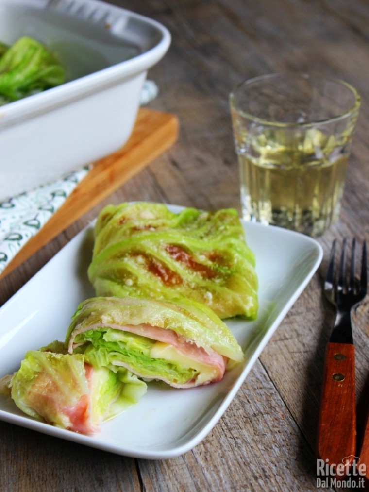 Involtini di verza con prosciutto e fontina veloci