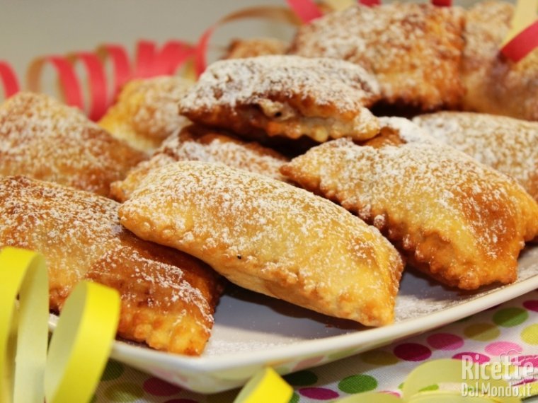 Ravioli dolci di Carnevale Bimby con ricotta e cioccolato