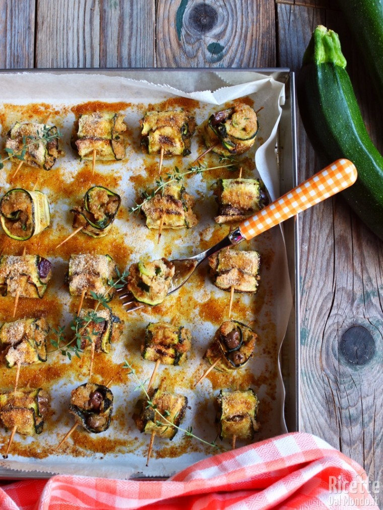 Come fare gli involtini di zucchine e tonno