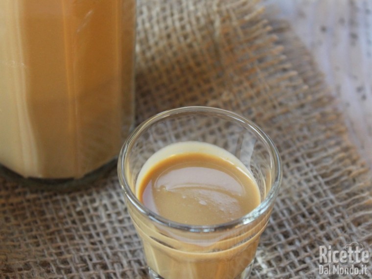 Ricetta liquore al caffè cremoso