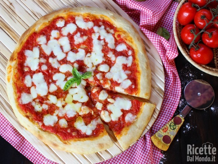 Pizza margherita