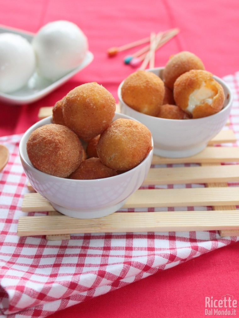 Come fare le mozzarelline impanate e fritte