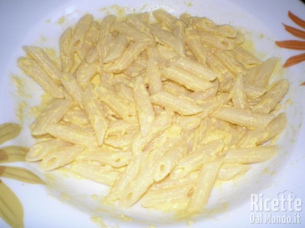 Ricetta Mini Pennette con Tuorlo Sodo