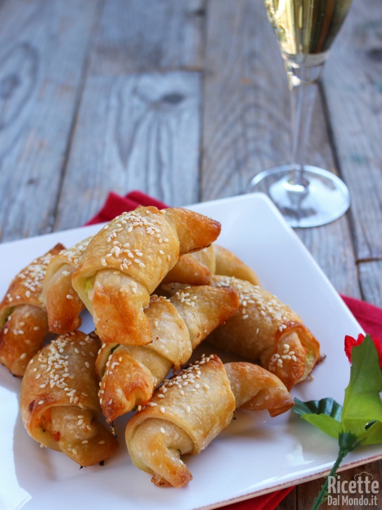 Mini croissant di pasta sfoglia