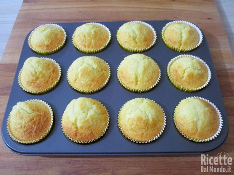 Muffin soffici al limone 7