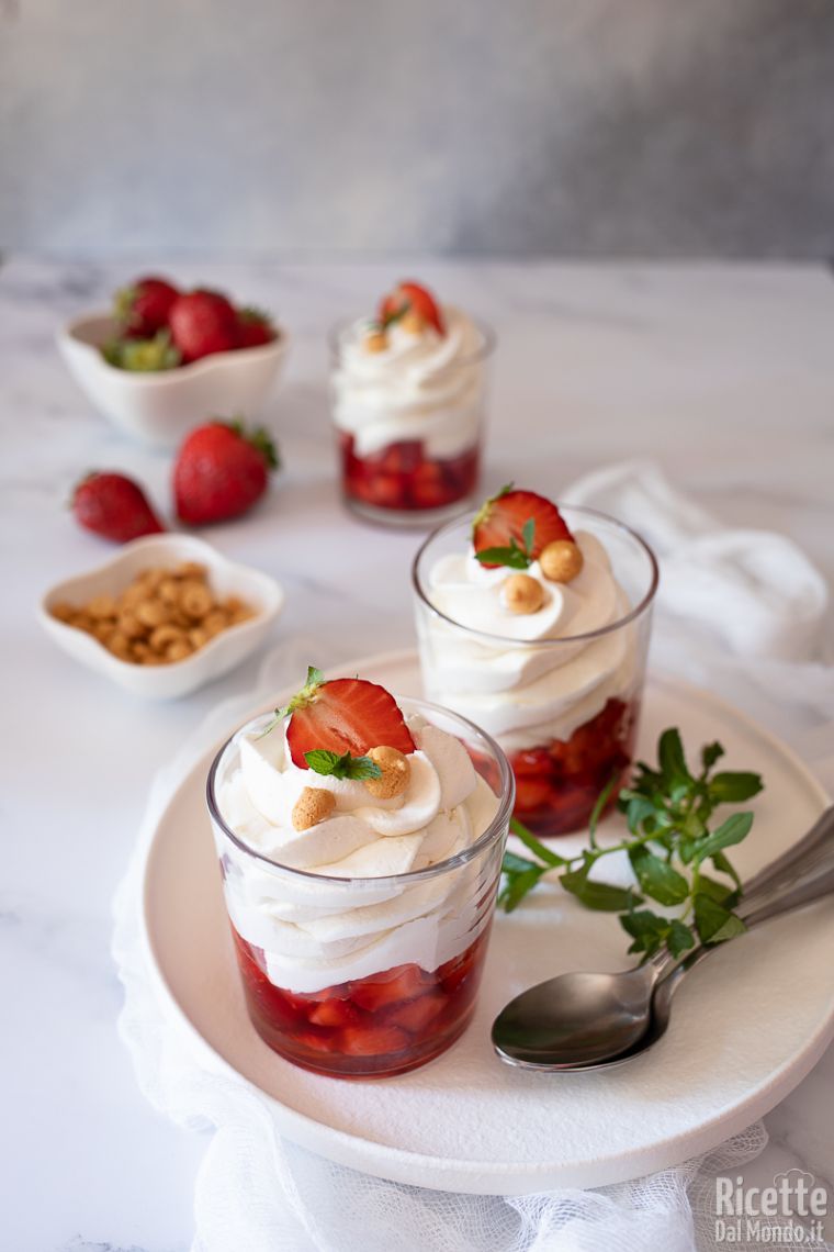Mousse di Ricotta e Fragole