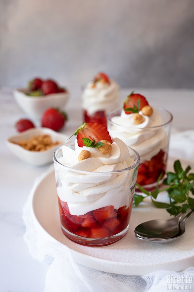 Mousse di Ricotta e Fragole