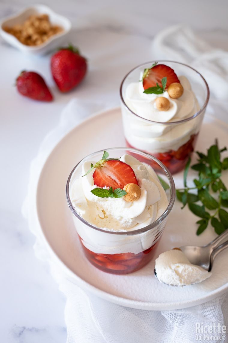 Mousse di Ricotta e Fragole