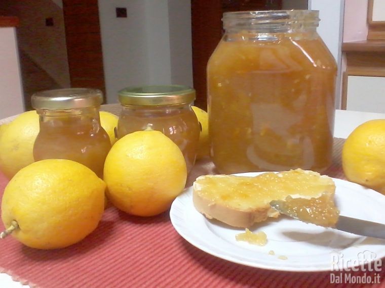 Ricetta Marmellata di limoni Bimby, con limoni di Sorrento e ricca di vitamina C