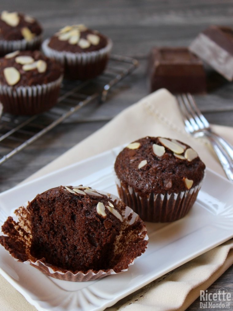 Muffin cioccolato e mandorle fatti in casa
