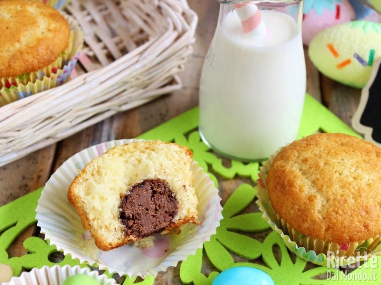 Muffin con ovetti di cioccolato soffici