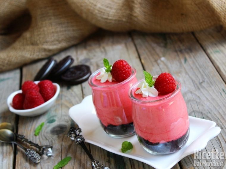 Ricetta mousse cheesecake ai lamponi in barattolo