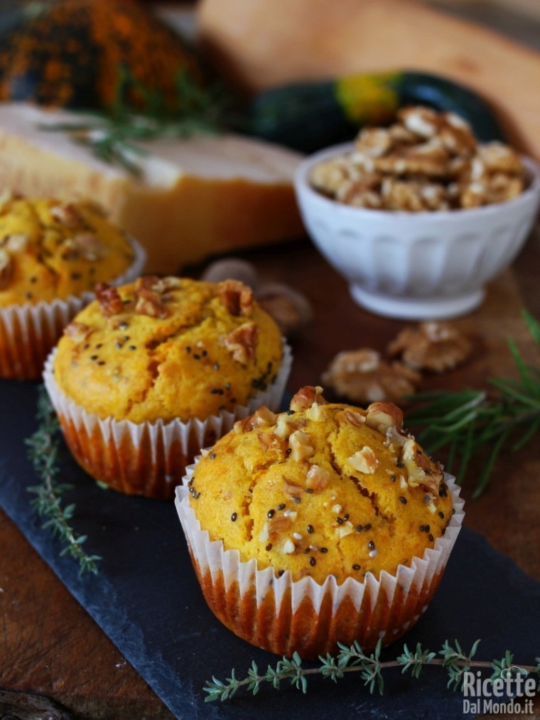 Come fare i muffin salati zucca, parmigiano e noci