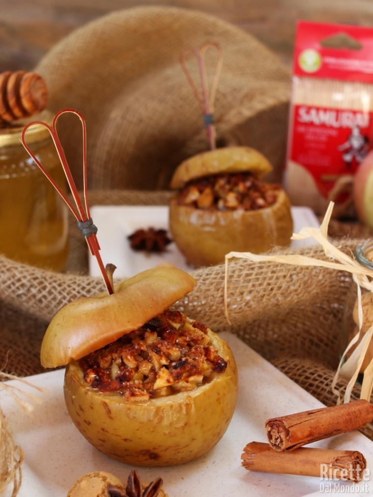 Semplici mele ripiene al forno