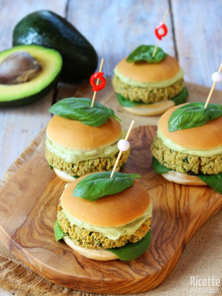 Ricetta mini burger vegani con la quinoa