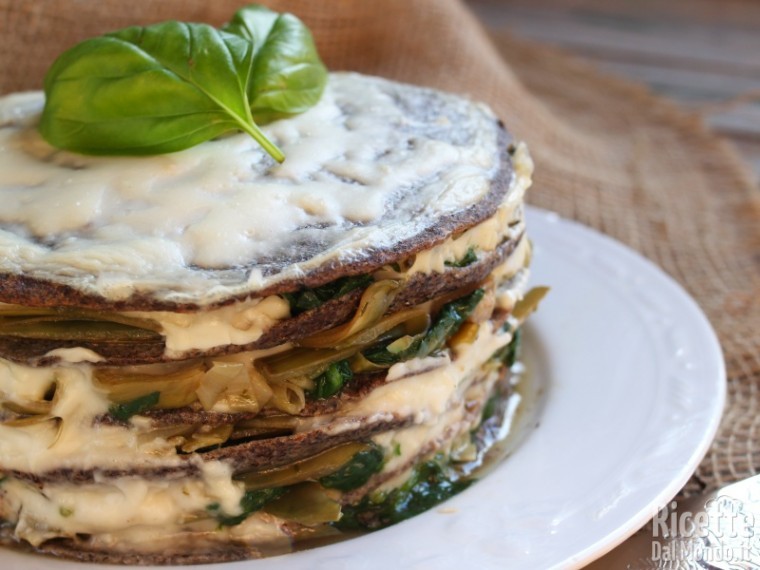 Ricetta millefoglie di crepes di grano saraceno con erbette