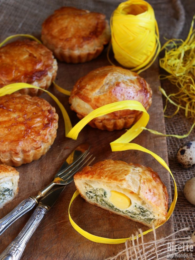Semplici mini crostatine pasqualine