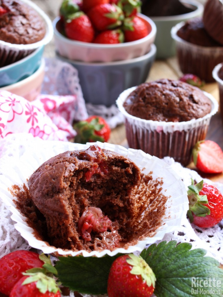 Come fare i muffin fragole e cioccolato soffici